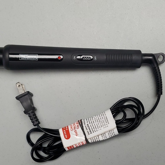 Tresemme styling wand.  70 inch swivel cord. - Picture 3 of 4